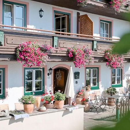 Archehof Eislbauer - Bauernhof Fuer Die Seele! Sankt Gilgen Exterior foto
