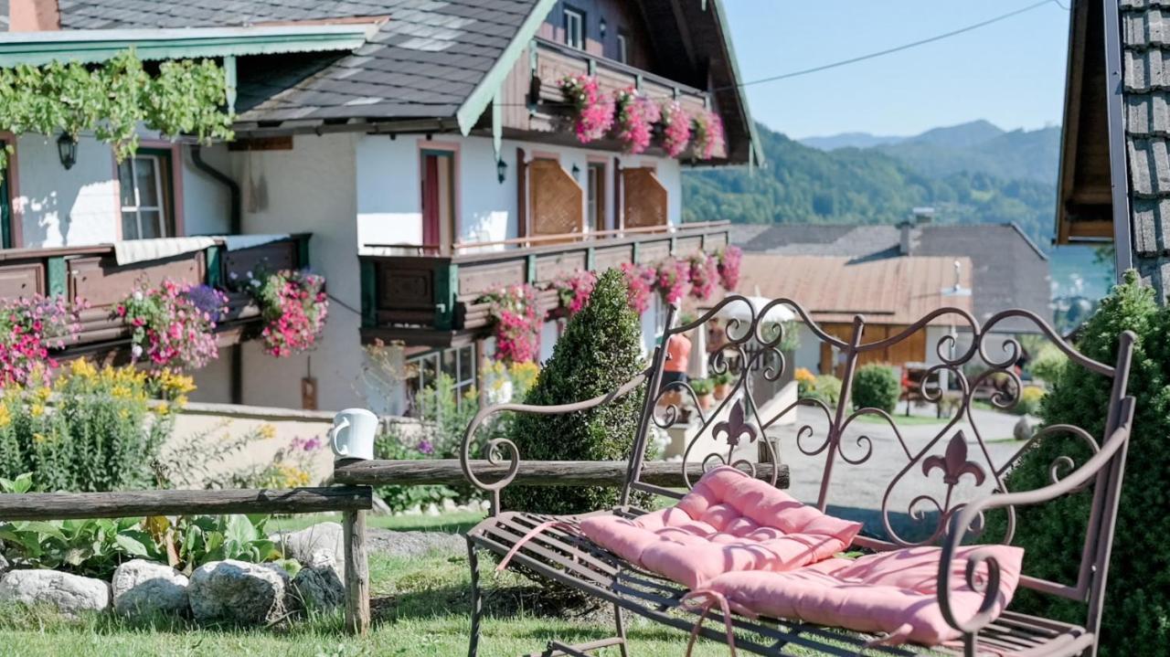Archehof Eislbauer - Bauernhof Fuer Die Seele! Sankt Gilgen Exterior foto